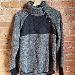 Quilted Fuzzy Fleece Pullover | Medium